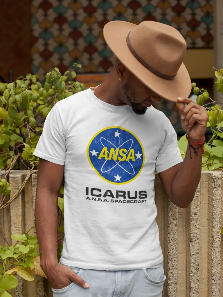 Ansa_Icarus_t-shirt-mockup-of-a-man-wearing-a-felt-western-hat-22765(1).webp